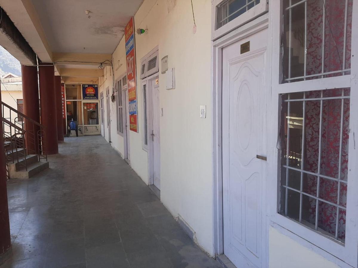 City Crown Guest House Sundarnagar Bagian luar foto